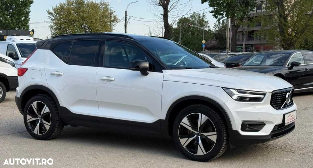 Volvo XC 40 Recharge T5 Twin Engine AT7 R-Design - 12
