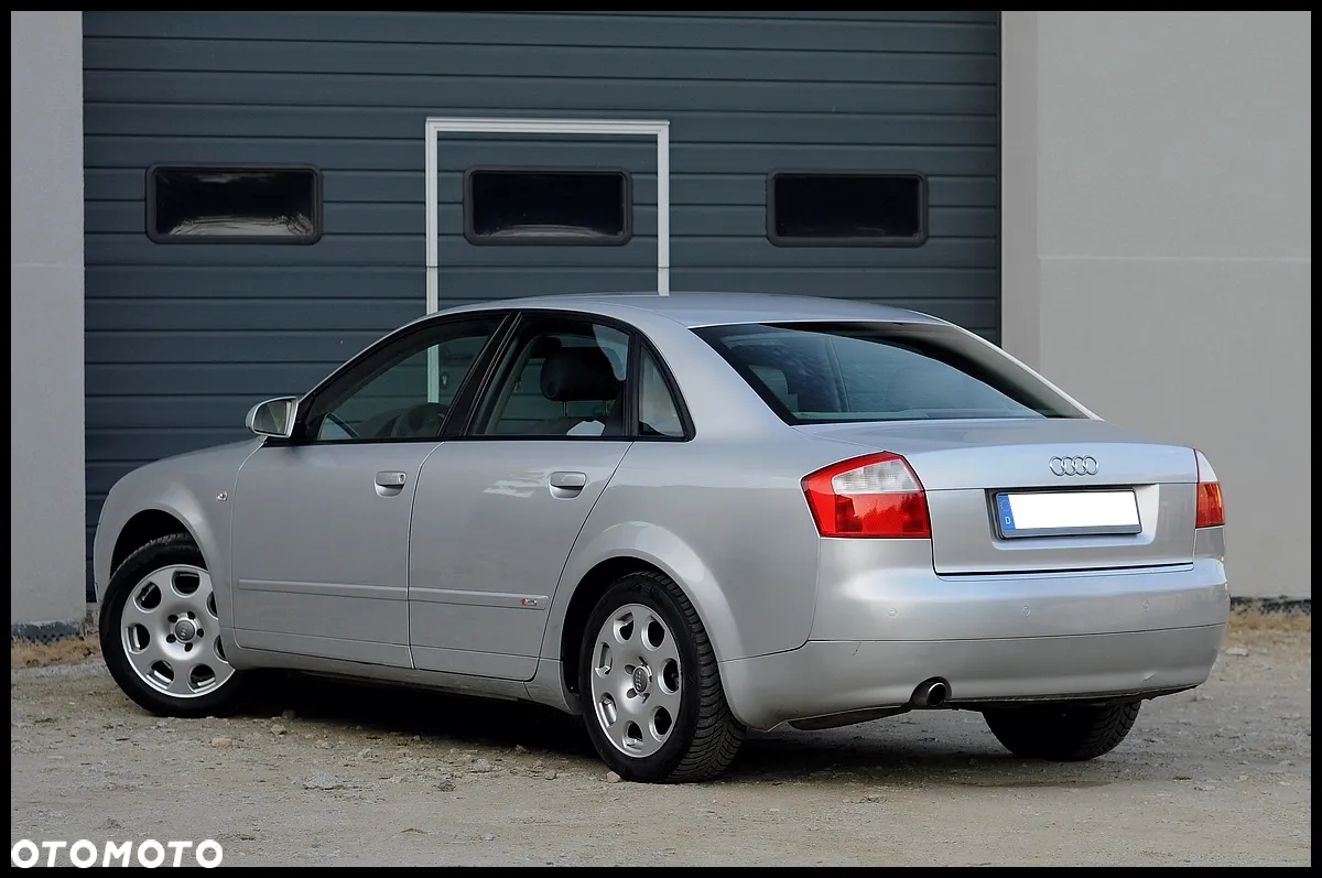 Audi A4 1.6 - 20