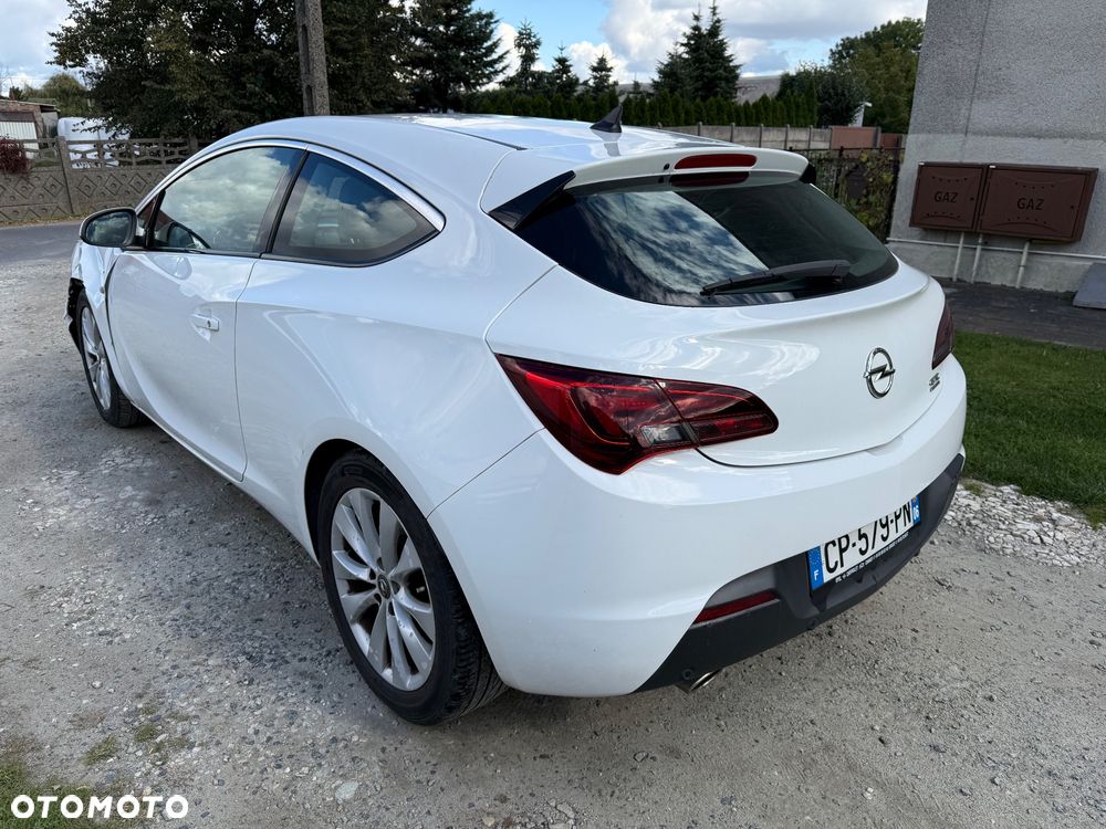 Opel Astra IV GTC 1.4 T Sport EU6 - 5