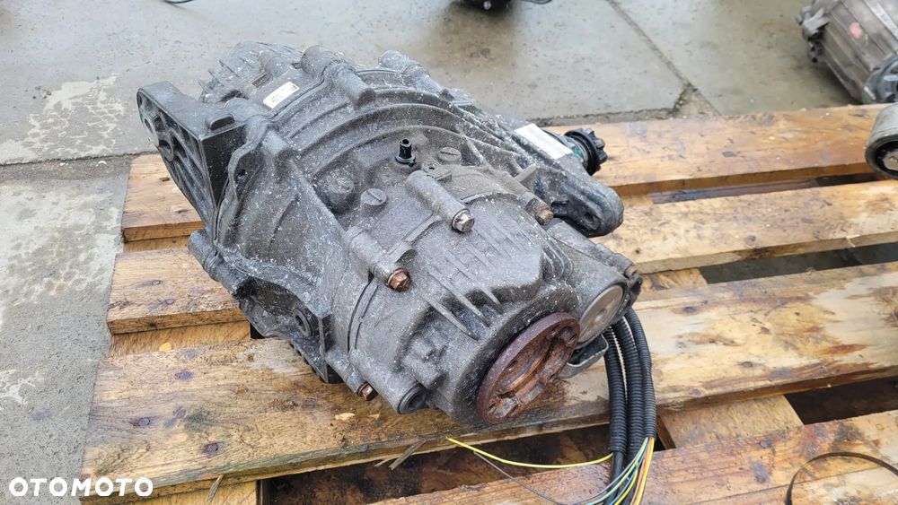 Dyfer dyferencjał most tylny BMW X5 E70 X6 E71 3,0 4,0 D automat P759526102 - 5