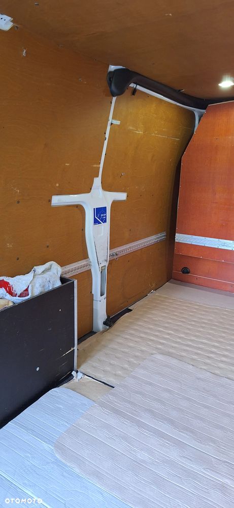 Ford Transit Custom - 12