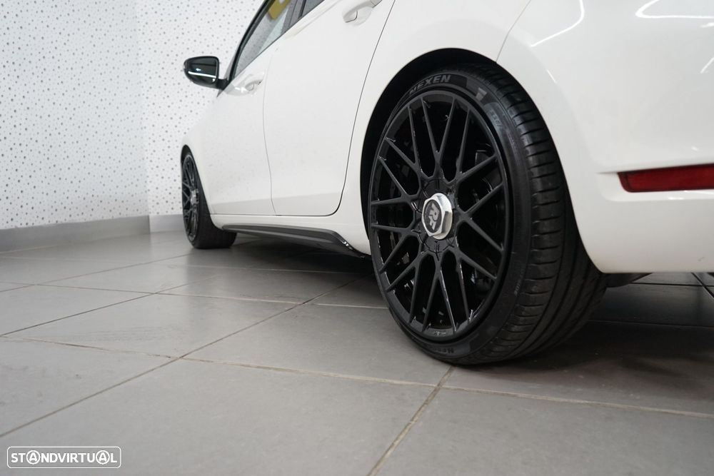 VW Golf 2.0 TSi GTI - 11