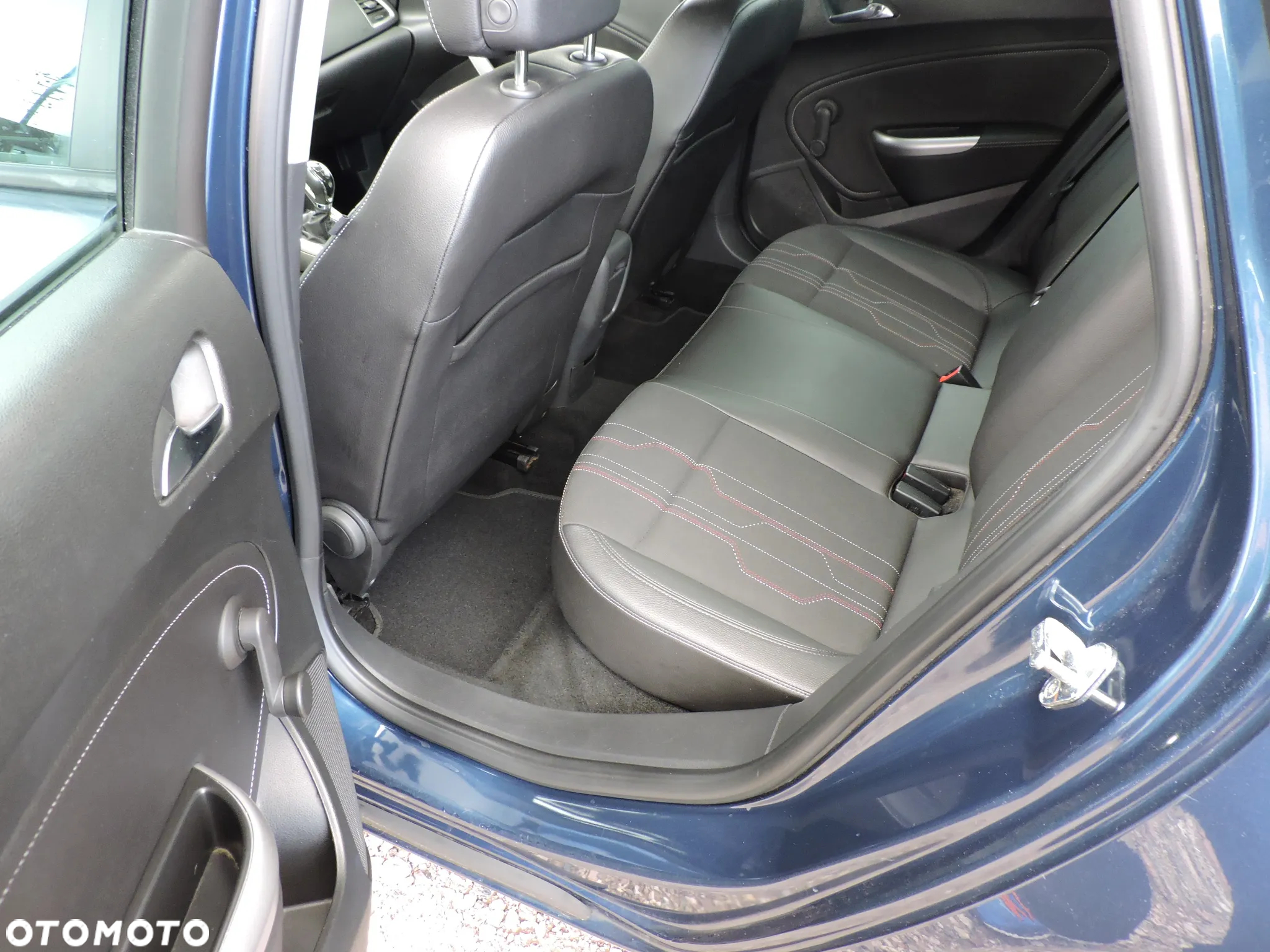 Opel Astra 1.4 Turbo Active - 11
