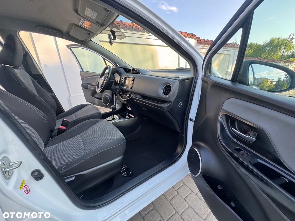 Toyota Yaris - 22