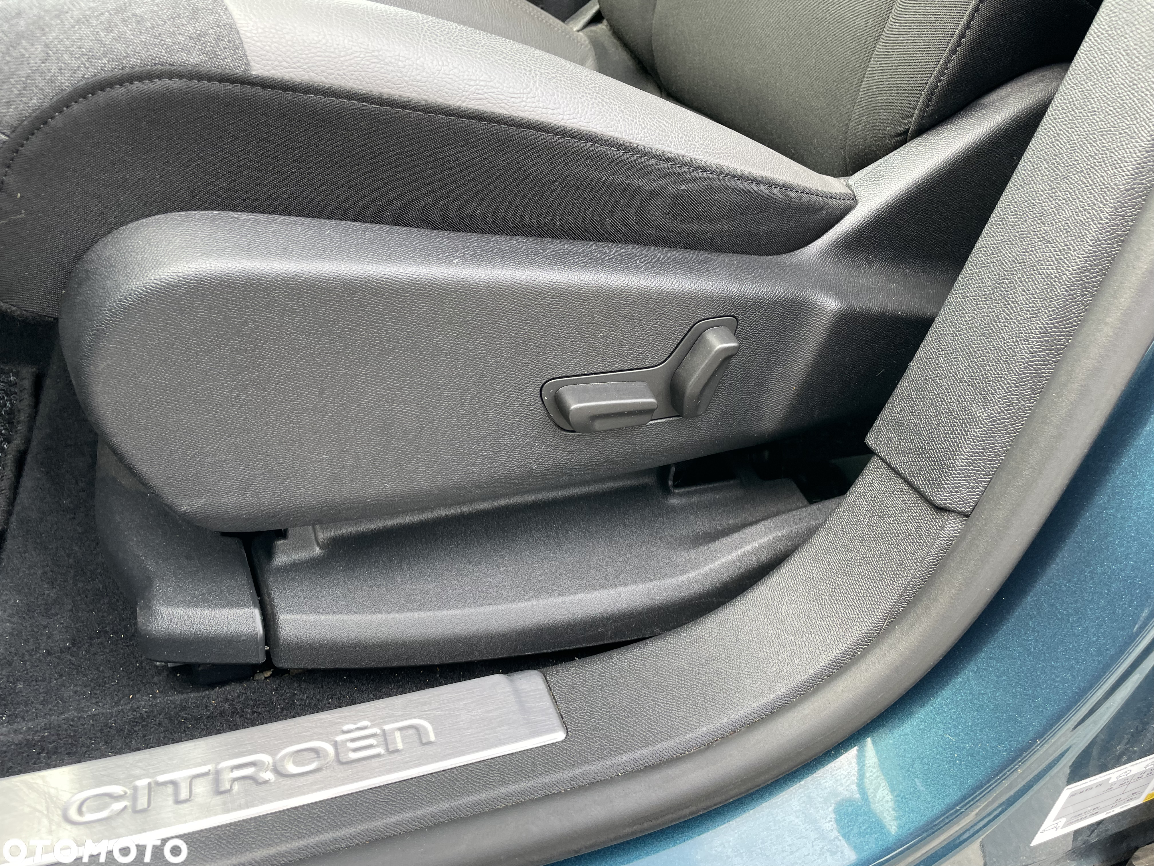 Citroën C5 Aircross 1.6 PureTech Feel EAT8 - 17