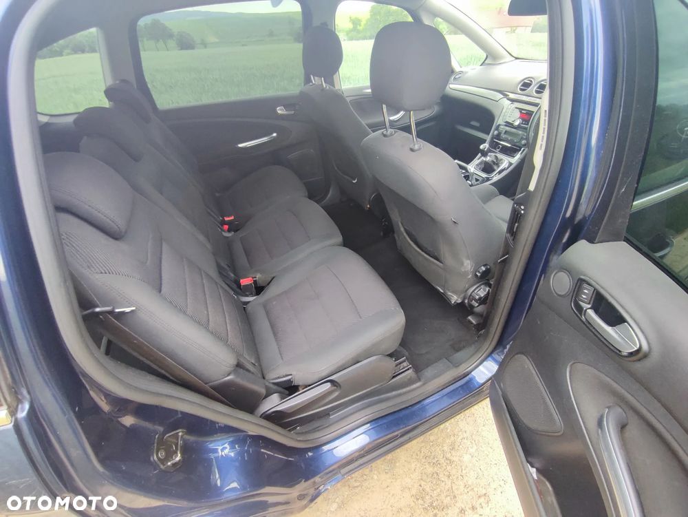 Ford S-Max - 26
