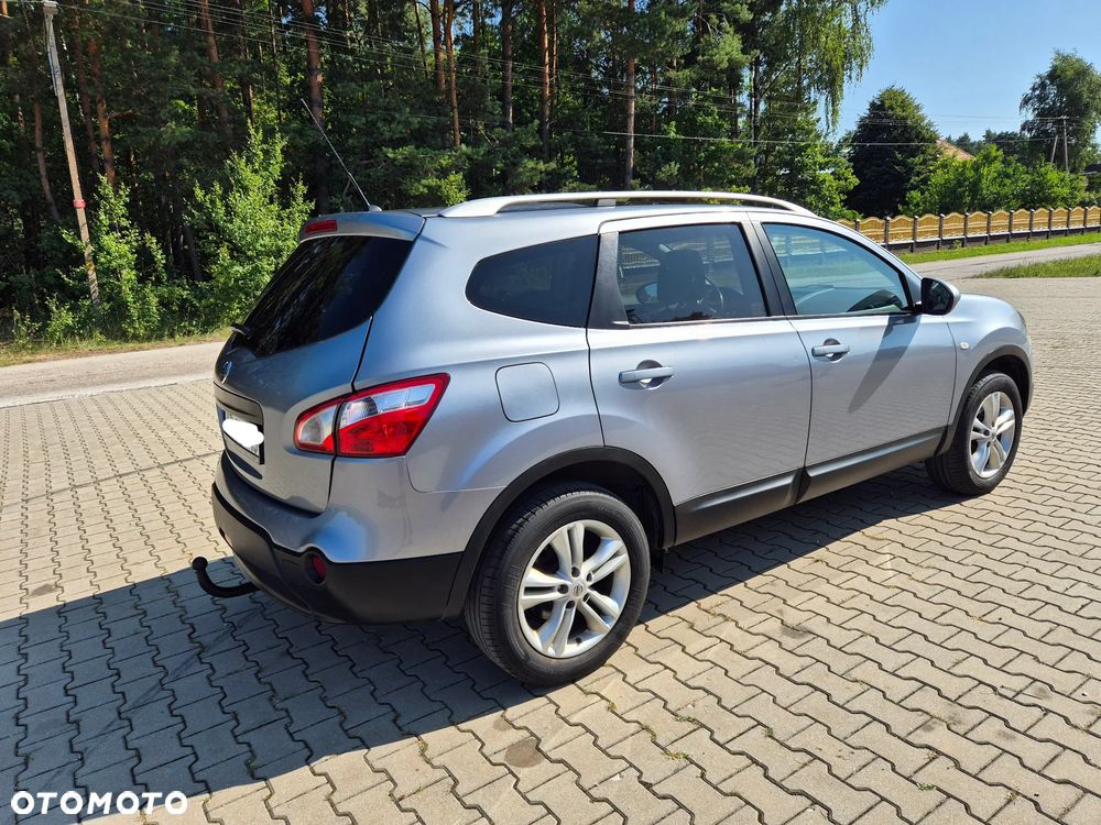 Nissan Qashqai 2.0 4 x 4 CVT 360 - 24