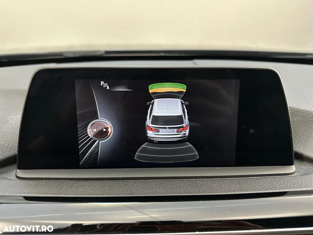 BMW Seria 3 318i Touring Aut. - 20