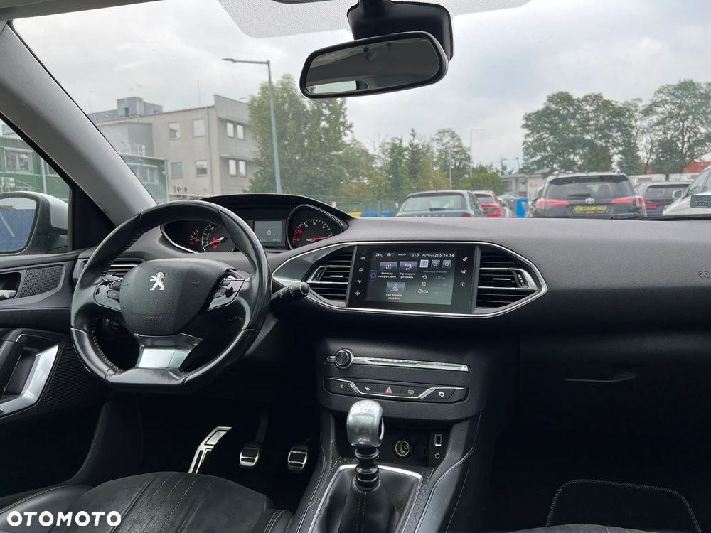 Peugeot 308 - 18