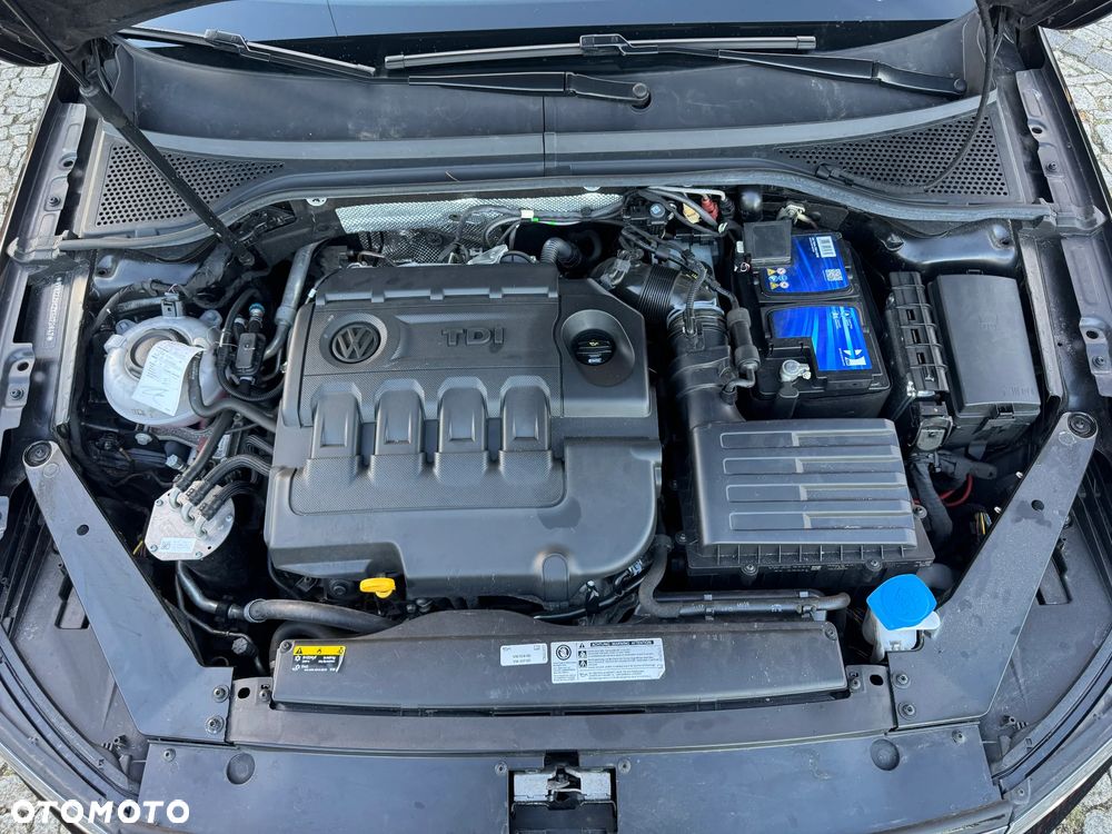 Volkswagen Passat 2.0 TDI SCR DSG Comfortline - 37