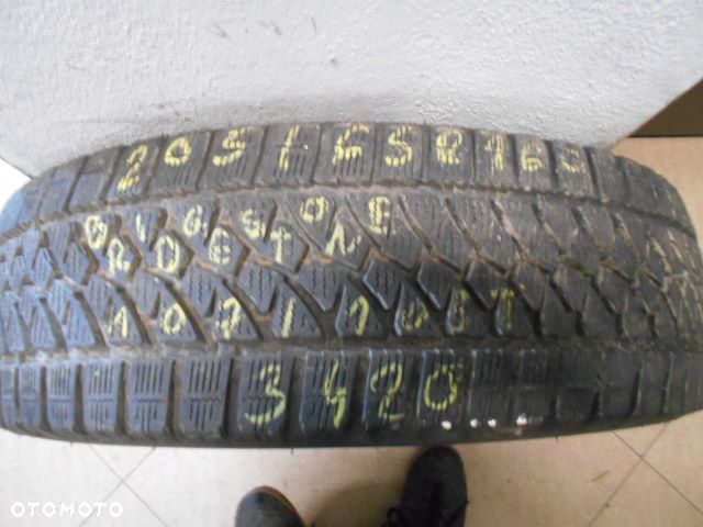 Opona pojedyńcza 205/65r16c bridgestone blizzak w810 8,1mm zima - 1
