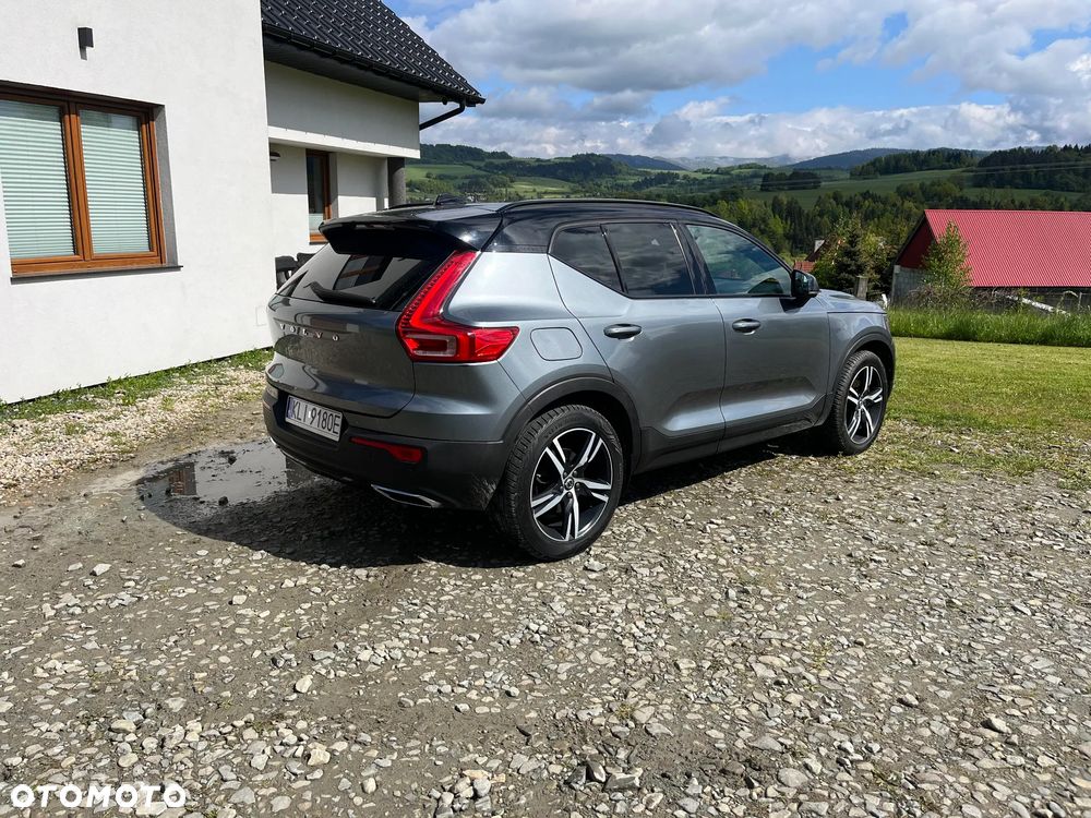 Volvo XC 40 D4 AWD Geartronic R-Design - 3