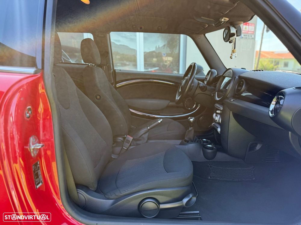 MINI 3 Portas One 1.4 - 13