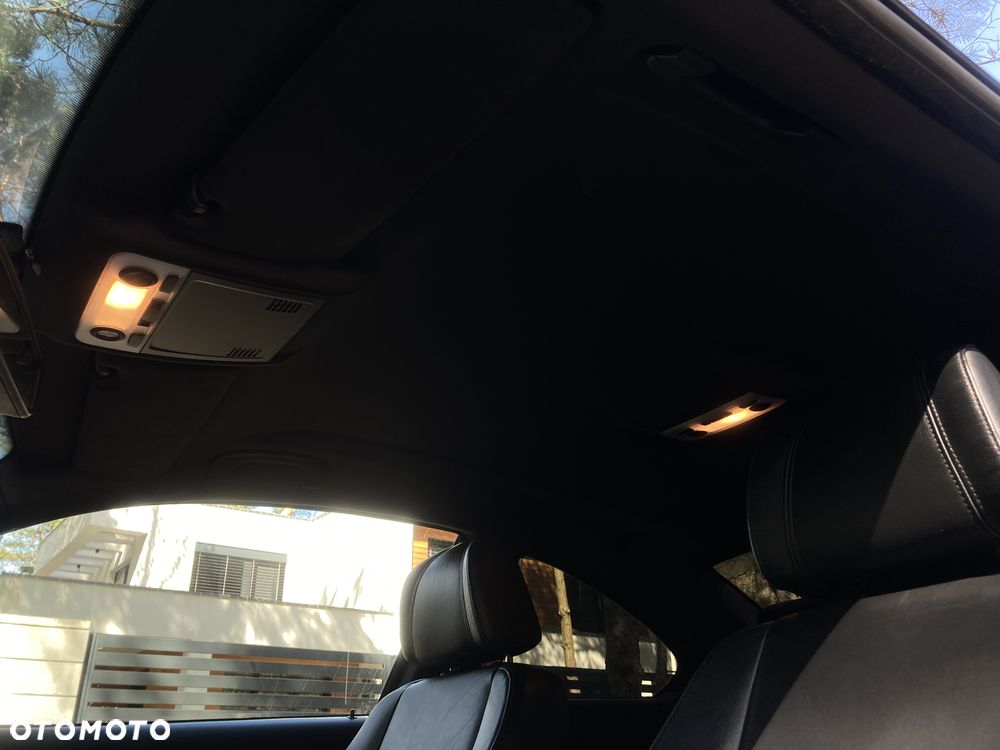 BMW Seria 3 - 25
