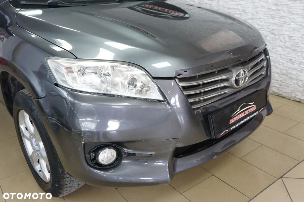 Toyota RAV4 2.2 D-4D 4x4 - 18