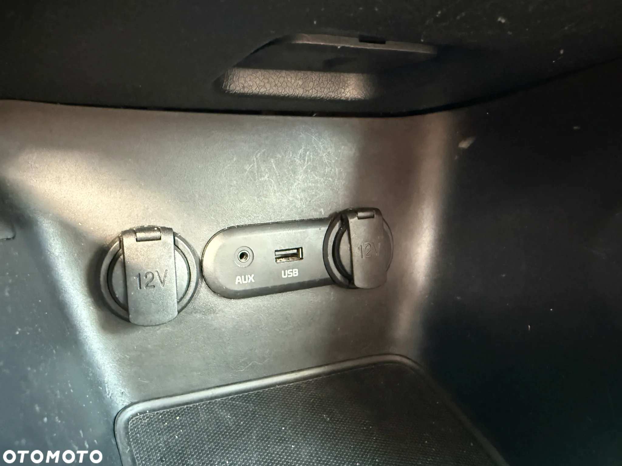 Kia Ceed 1.6 CRDi SCR L - 29
