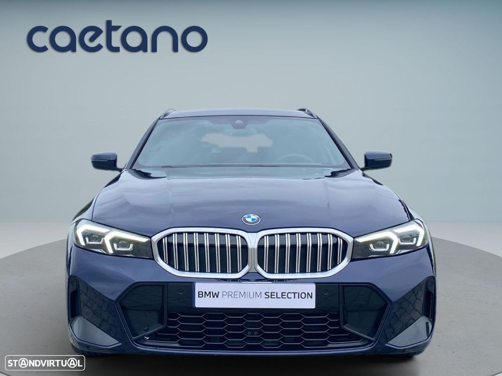 BMW 320 d Pack Desportivo M Auto - 23