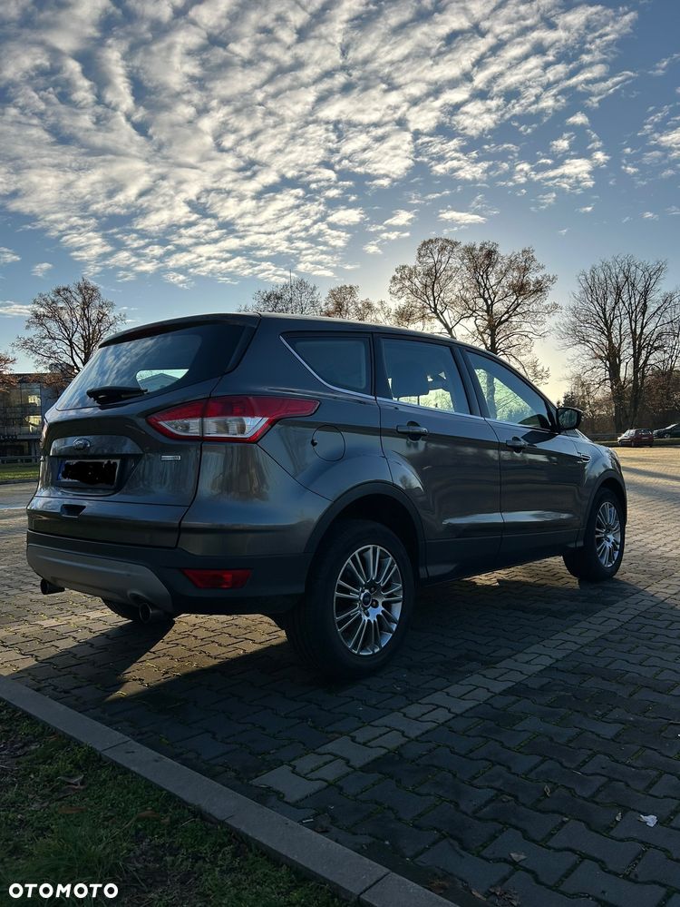 Ford Kuga - 2