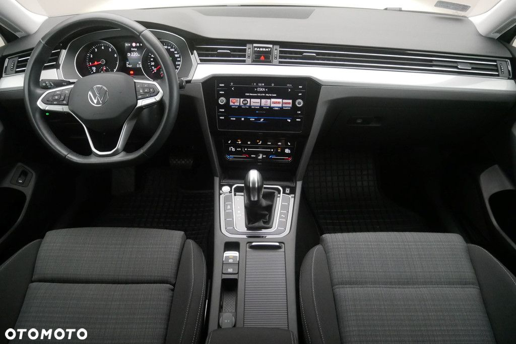 Volkswagen Passat 2.0 TSI Business DSG - 8