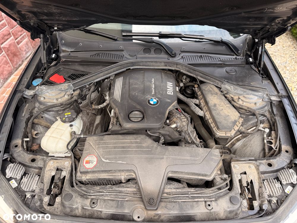 BMW Seria 2 220d Sport-Aut Sport Line - 40