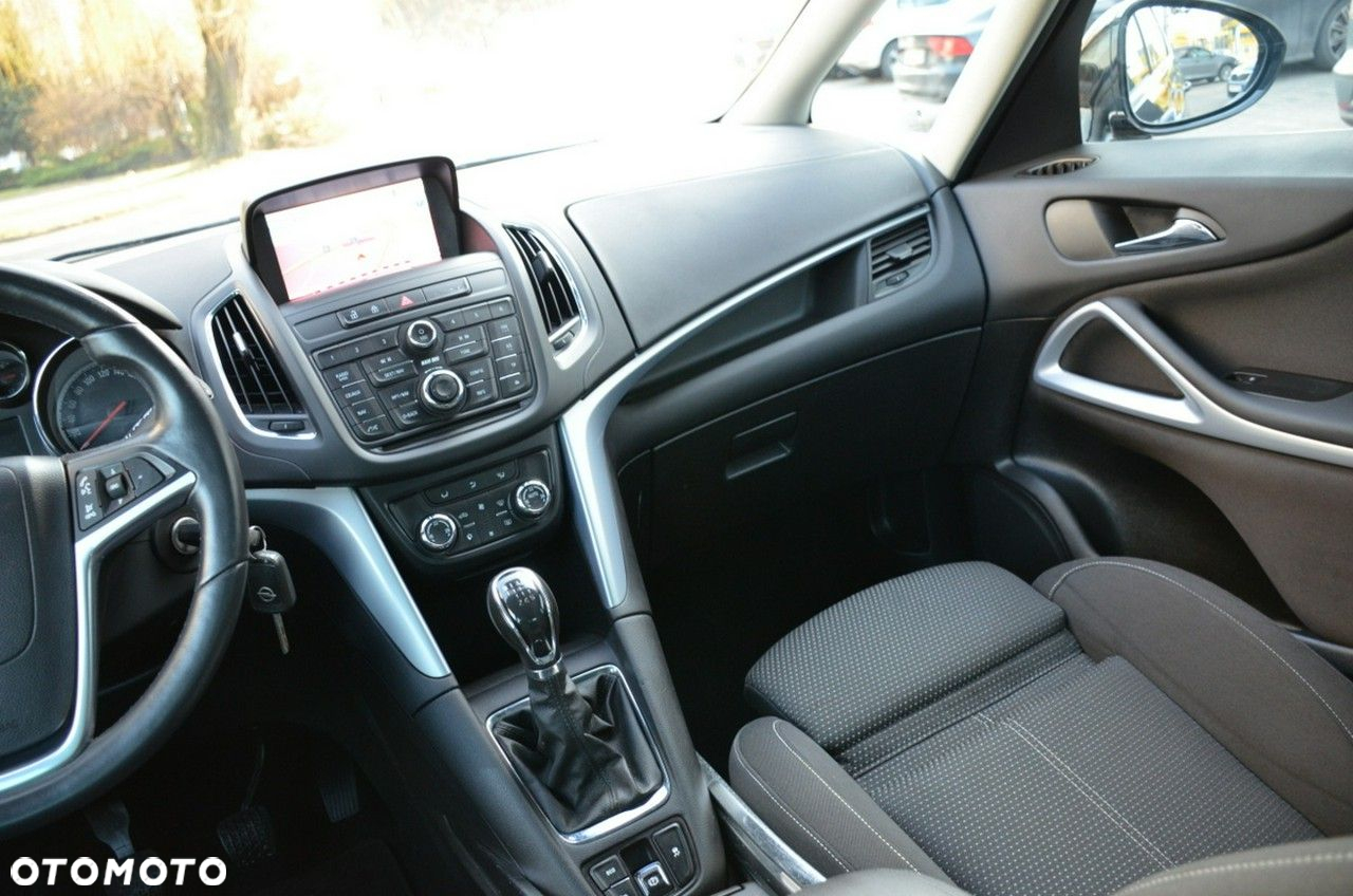 Opel Zafira - 24