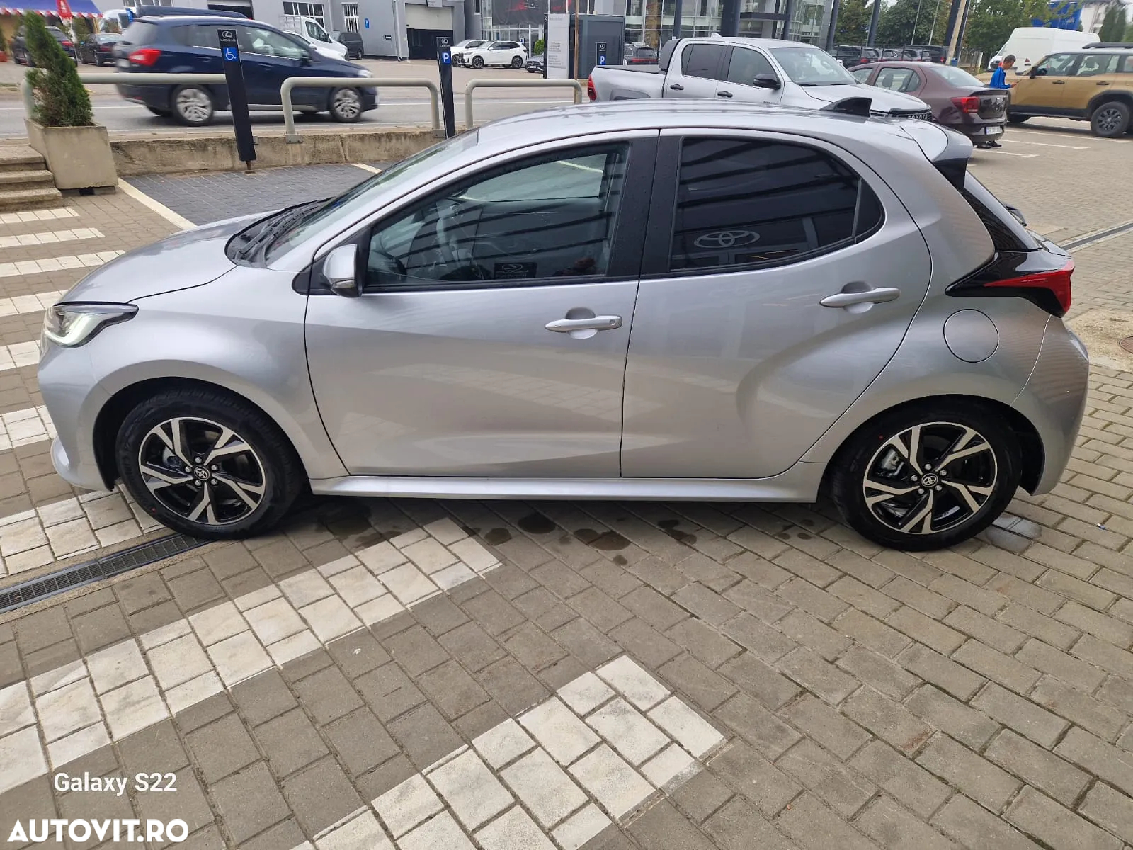 Toyota Yaris - 4
