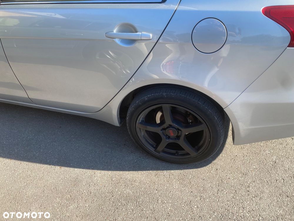 Mitsubishi Lancer - 7