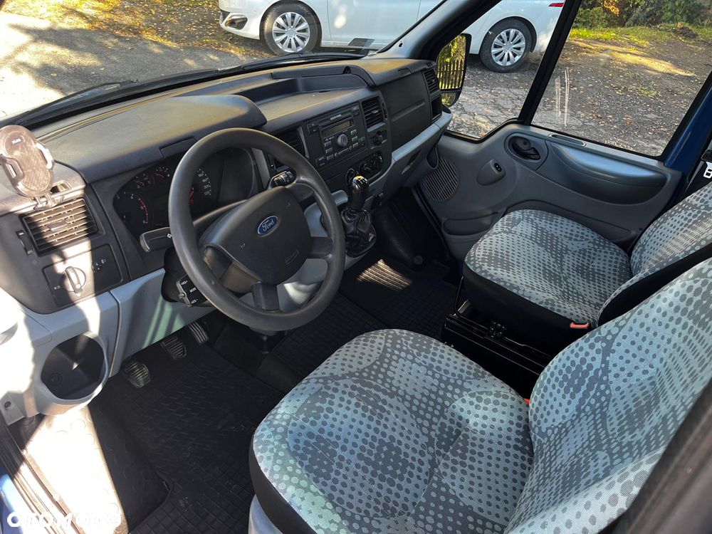Ford Transit - 9