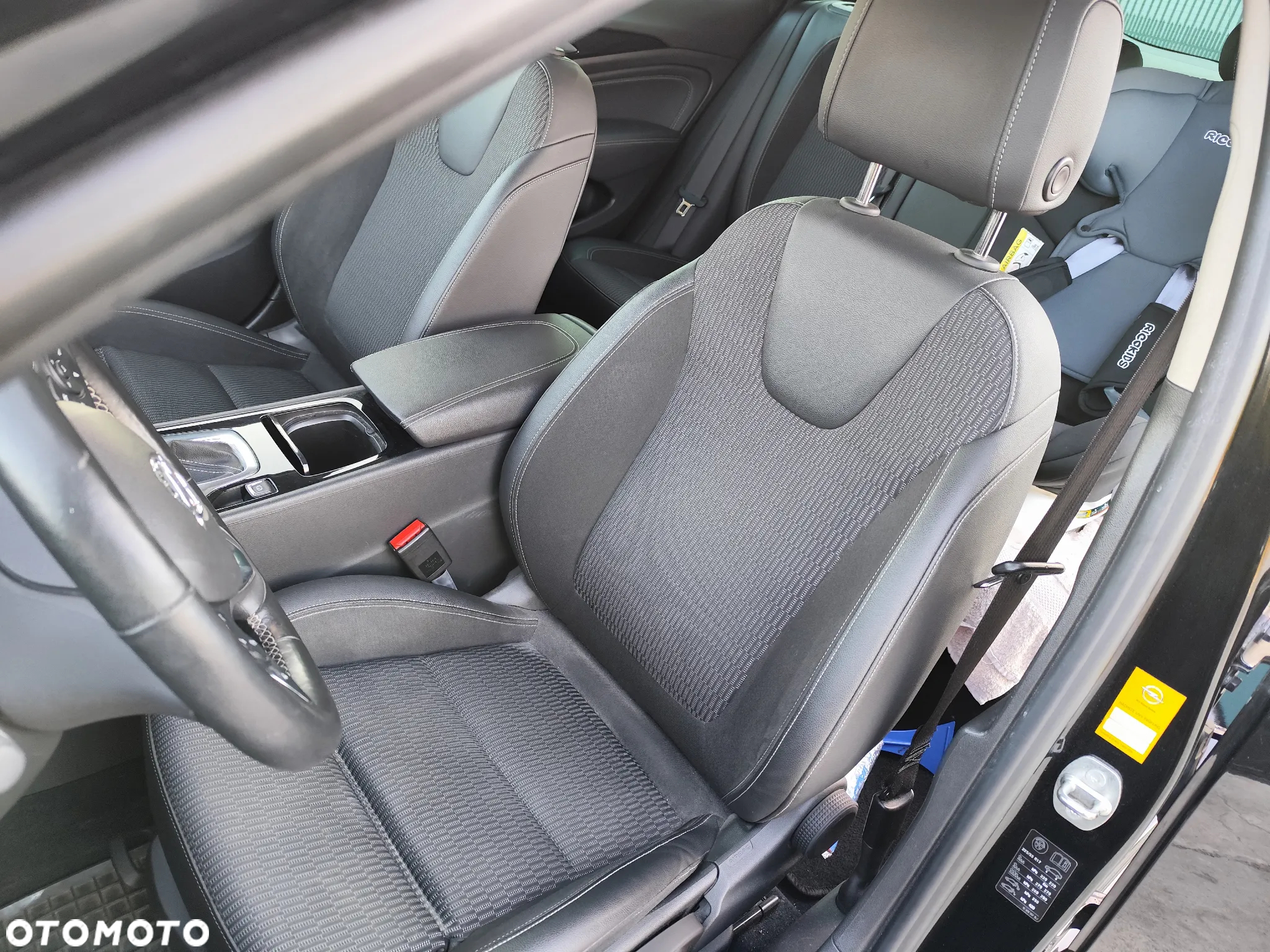 Opel Insignia 2.0 CDTI automatik Business Innovation - 28