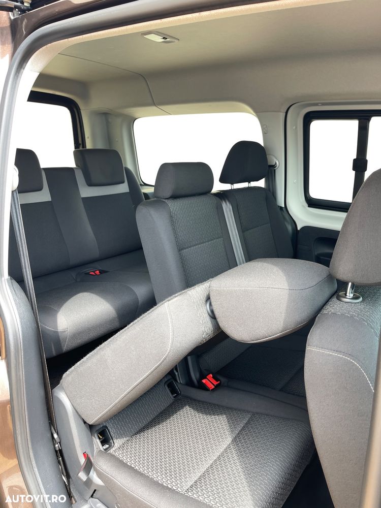 Volkswagen Caddy 2.0 (7-Si.) DSG Maxi Comfortline - 26