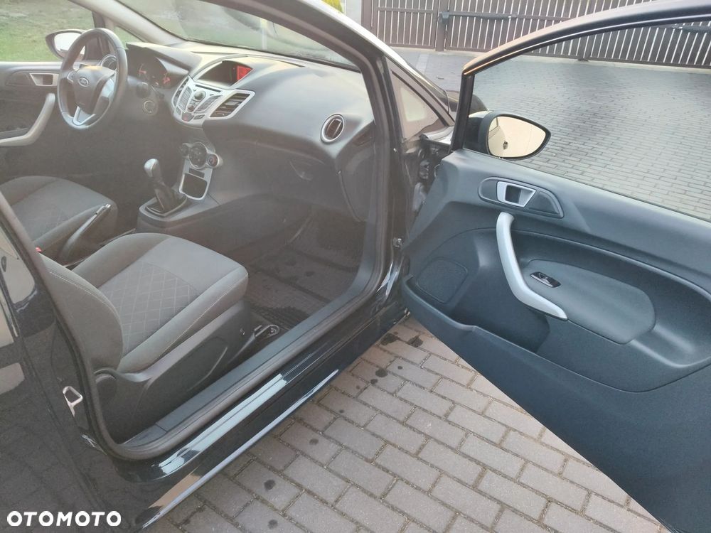 Ford Fiesta 1.25 Champions Edition - 9