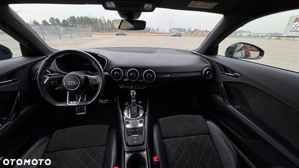 Audi TT Coupé - 12