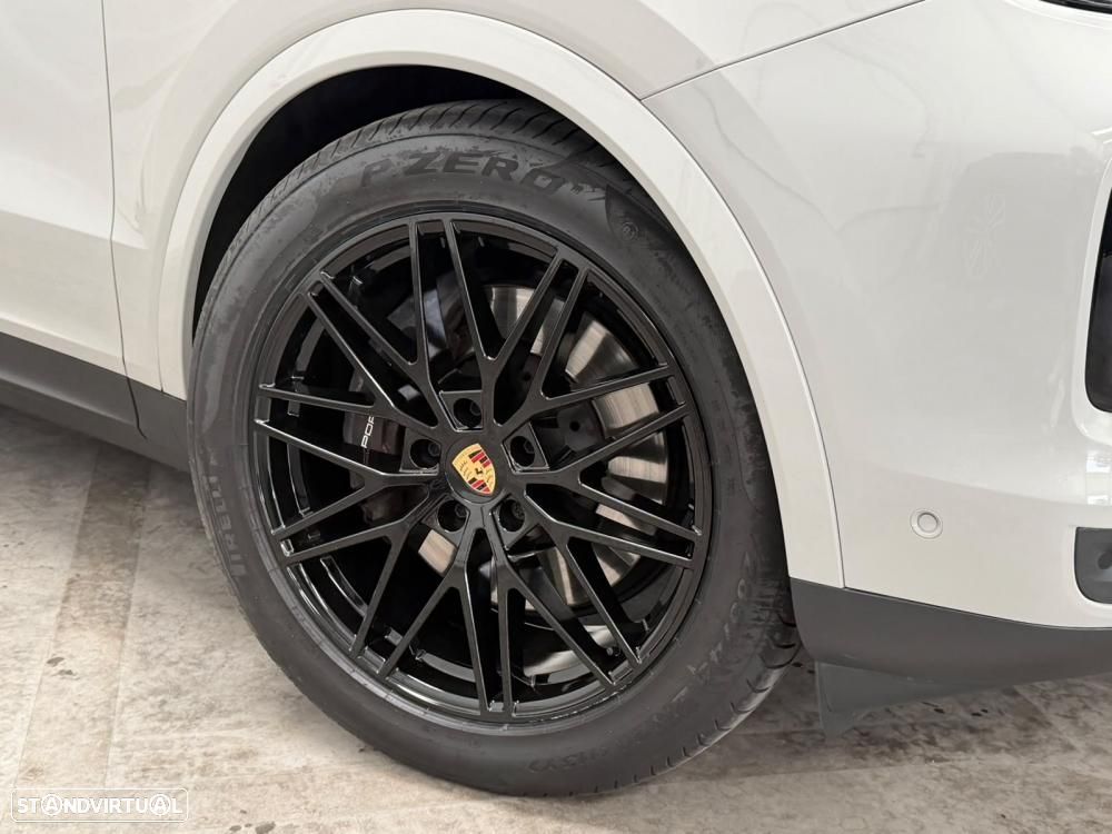 Porsche Cayenne E-Hybrid - 17