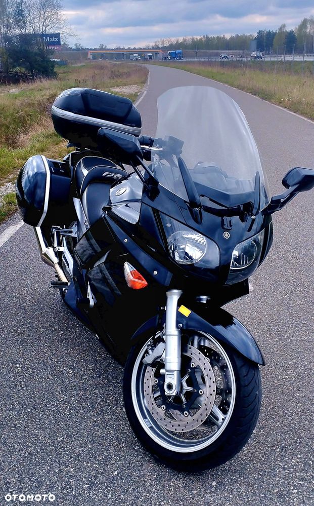 Yamaha FJR - 2