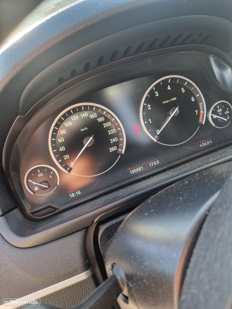 BMW 528 i xDrive Auto - 19