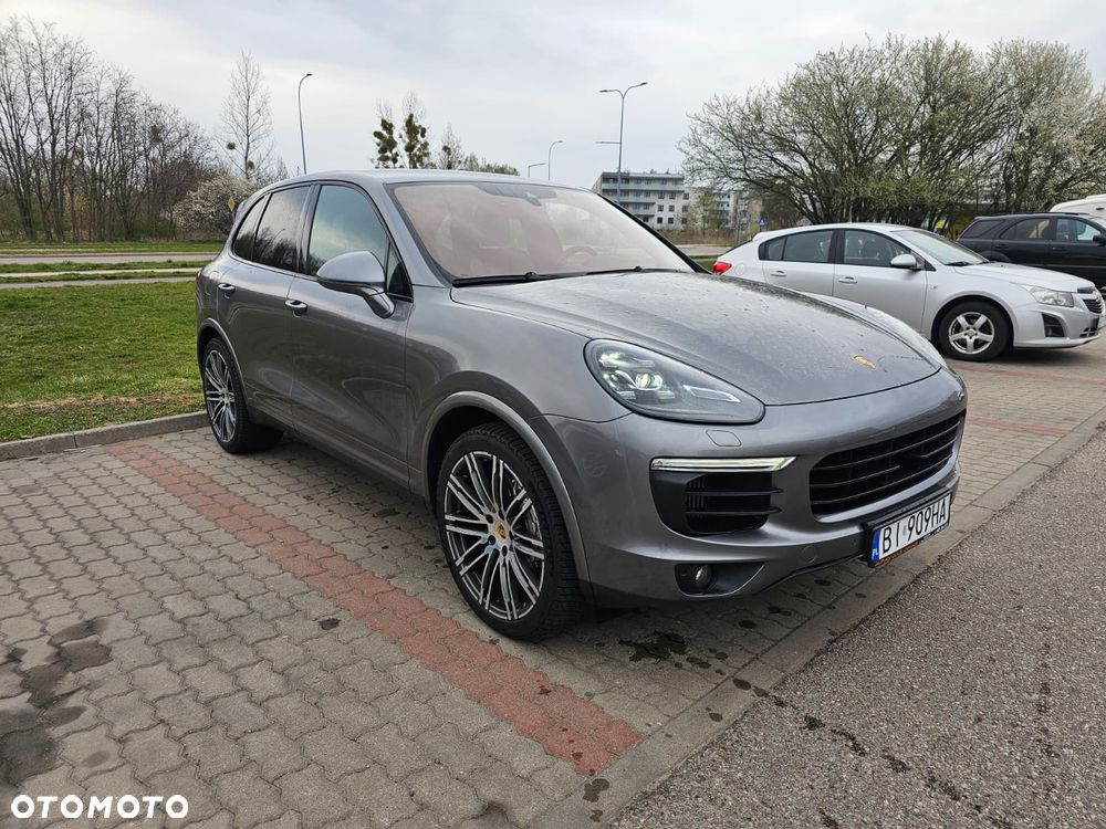 Porsche Cayenne S - 2