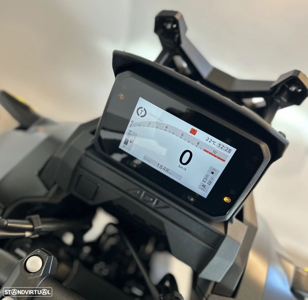 Honda ADV 350 SE - 5