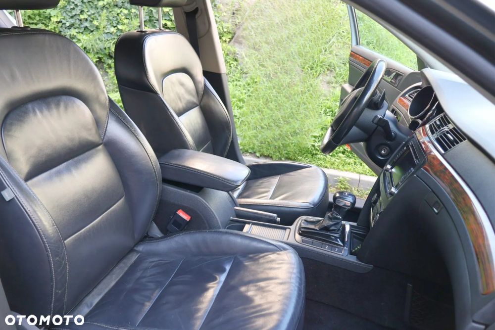 Skoda Superb 2.0 TDI Elegance DSG - 11