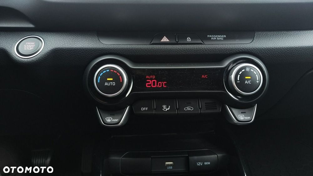 Kia Stonic - 22