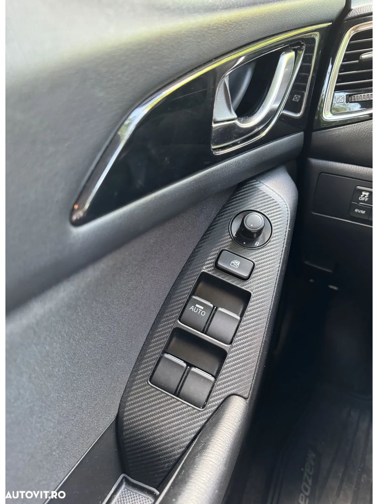 Mazda 3 SKYACTIV-D 150 Automatik Sports-Line - 18