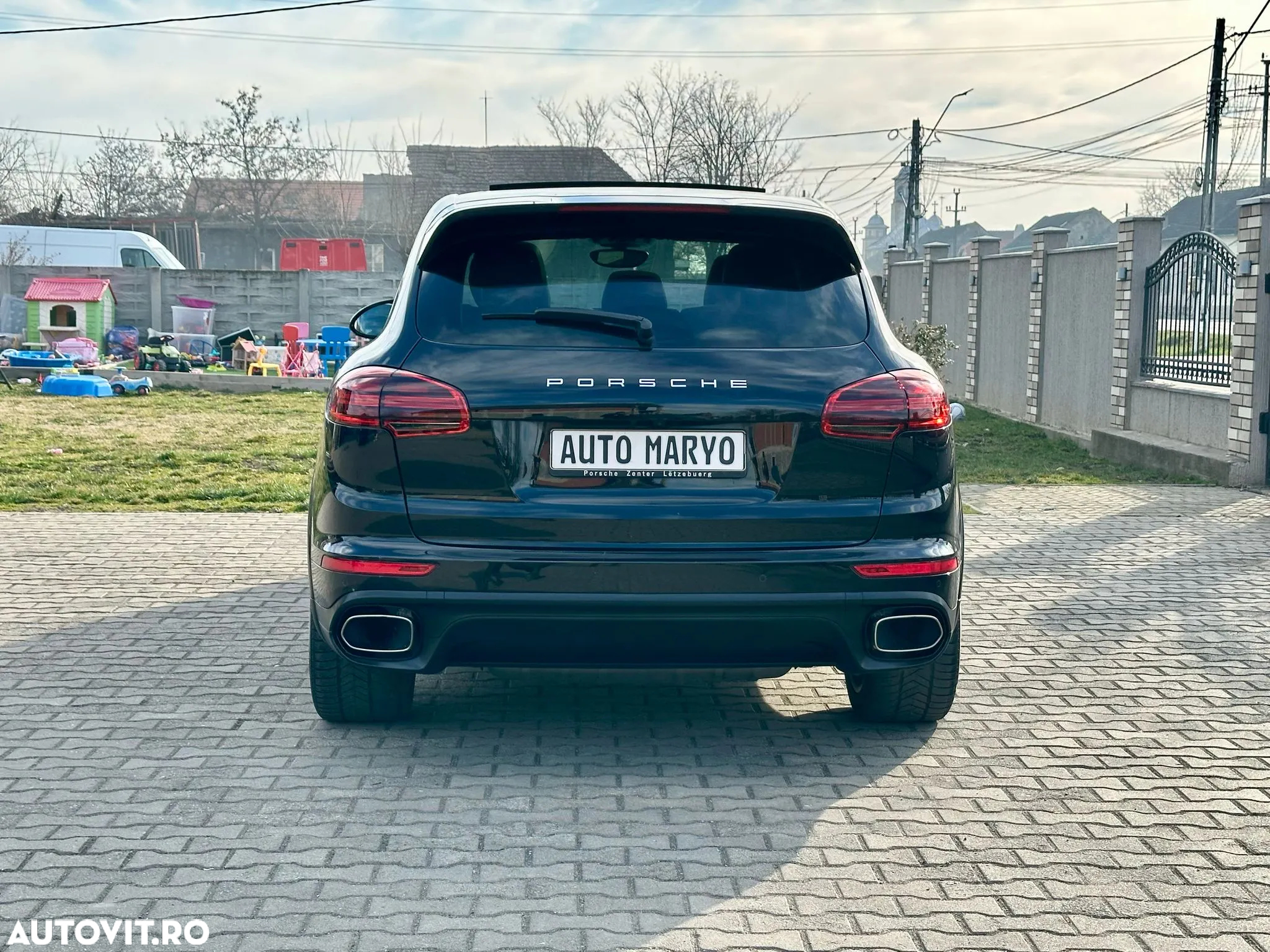 Porsche Cayenne Diesel Platinum Edition - 16
