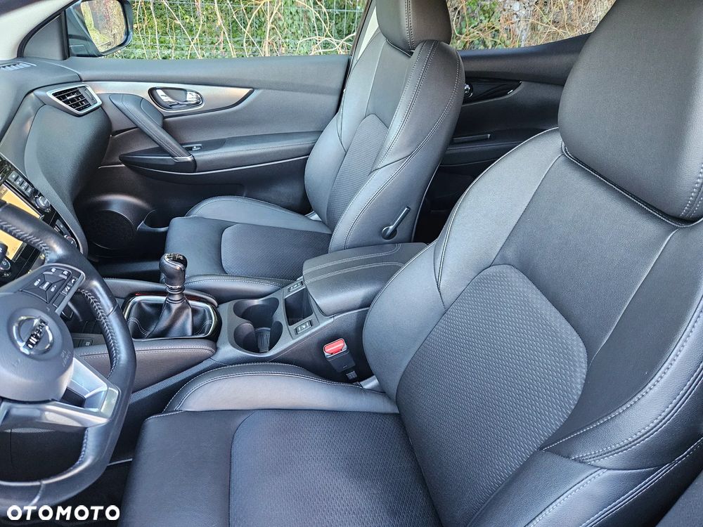 Nissan Qashqai 1.6 DIG-T Tekna - 19