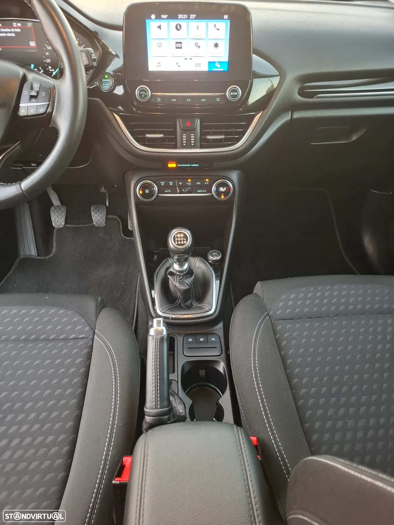 Ford Fiesta 1.0 EcoBoost Titanium - 25