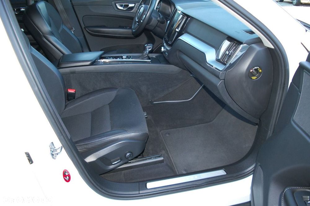 Volvo XC 60 - 32
