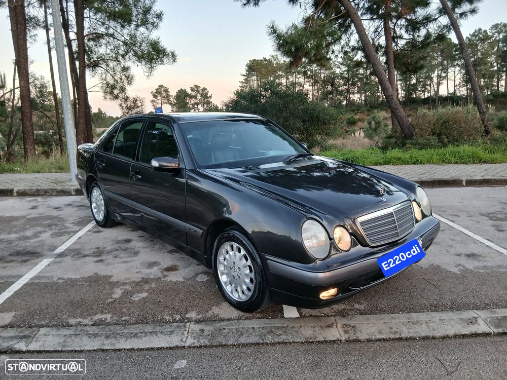 Mercedes-Benz E 220 CDI Elegance - 3