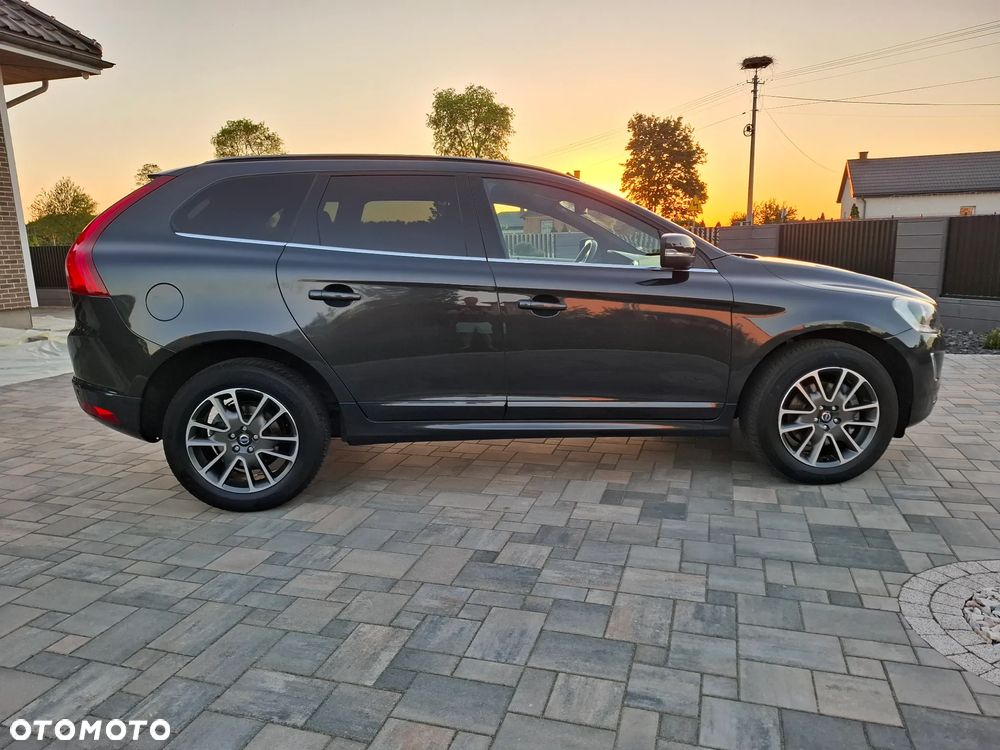 Volvo XC 60 D3 Momentum - 9