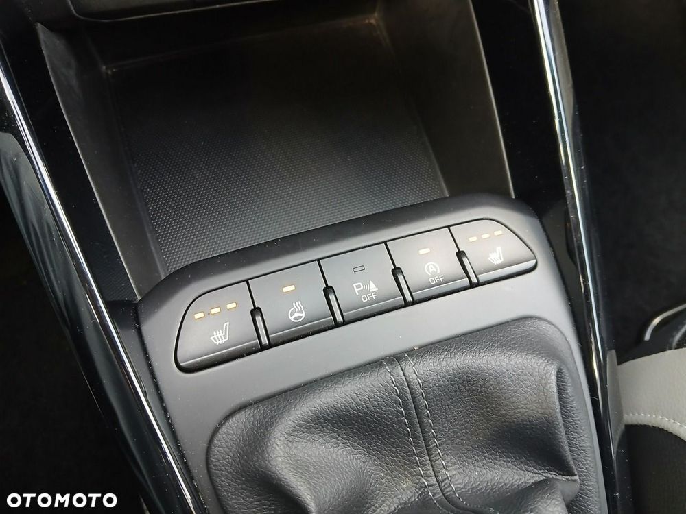 Kia Stonic 1.4 L - 26