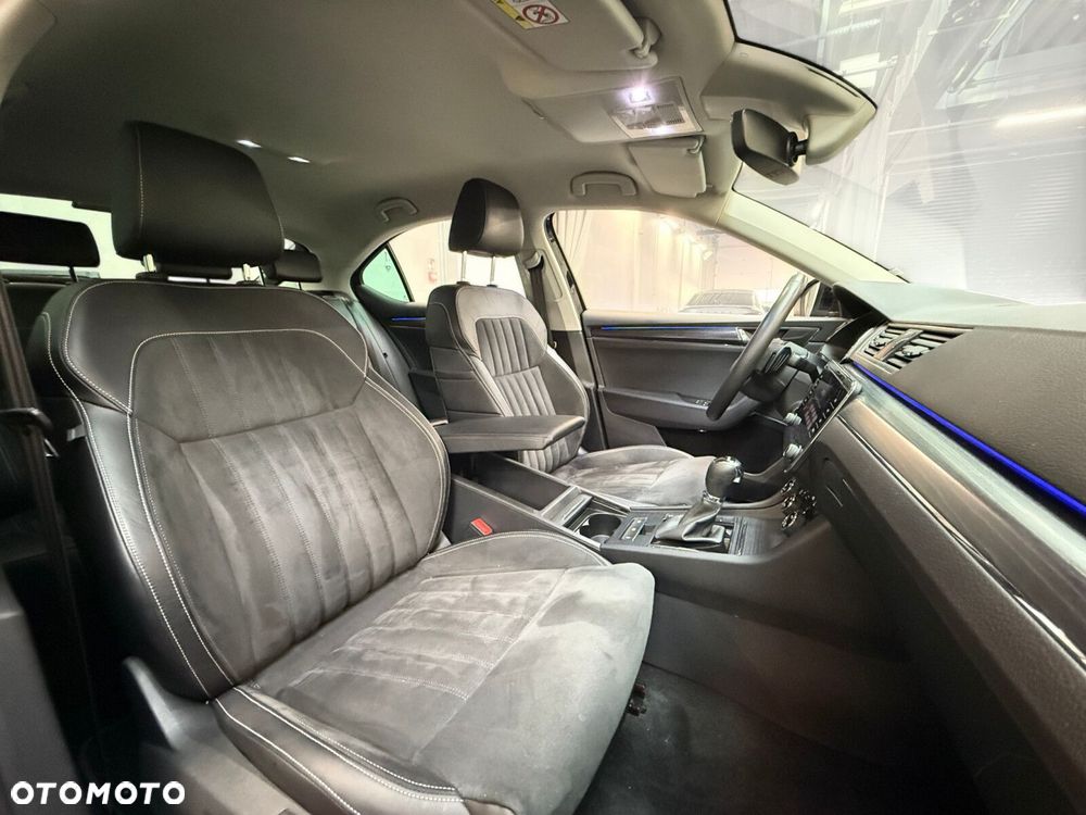 Skoda Superb 2.0 TSI Style DSG - 23