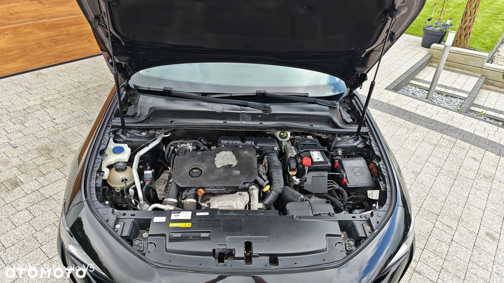 Peugeot 508 BlueHDi 130 EAT8 Allure Pack - 32