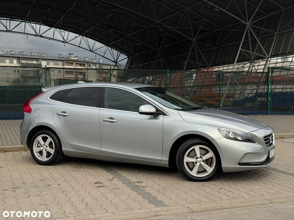 Volvo V40 2012 photo 5